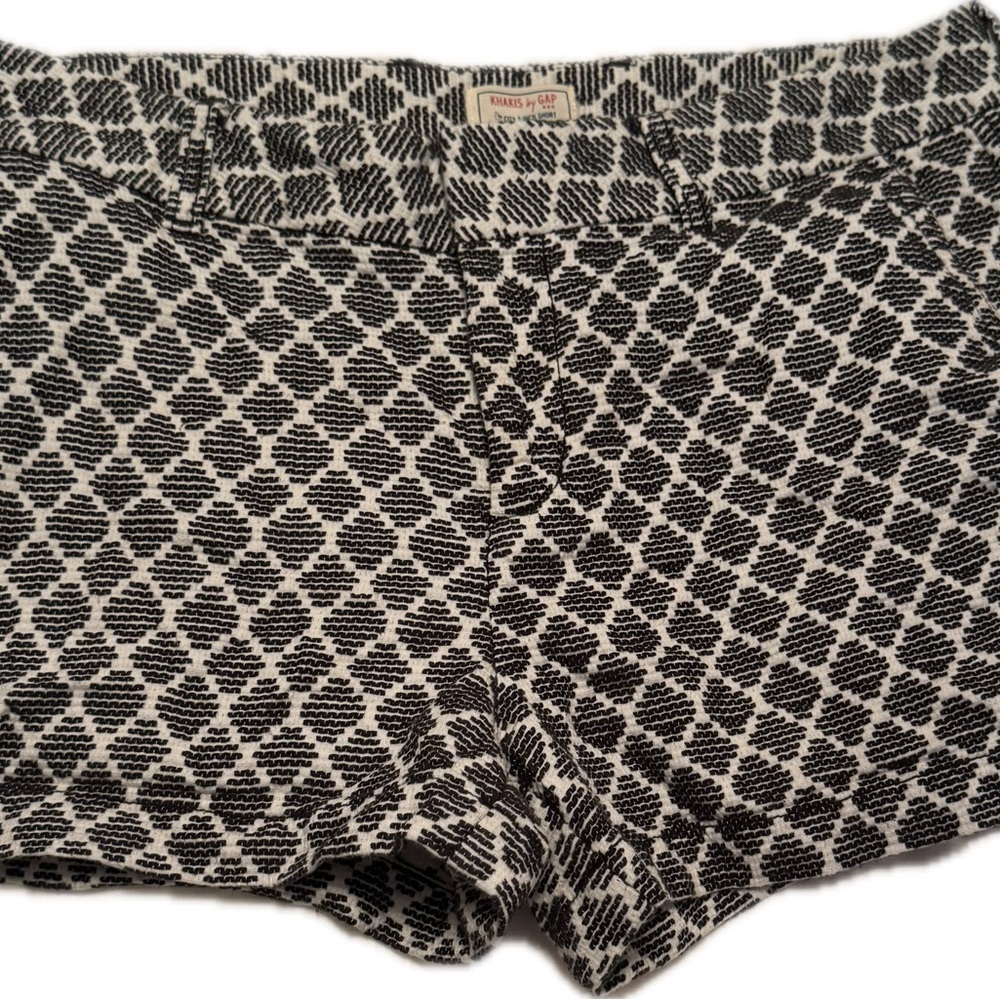 GAP Black and White City Shorts